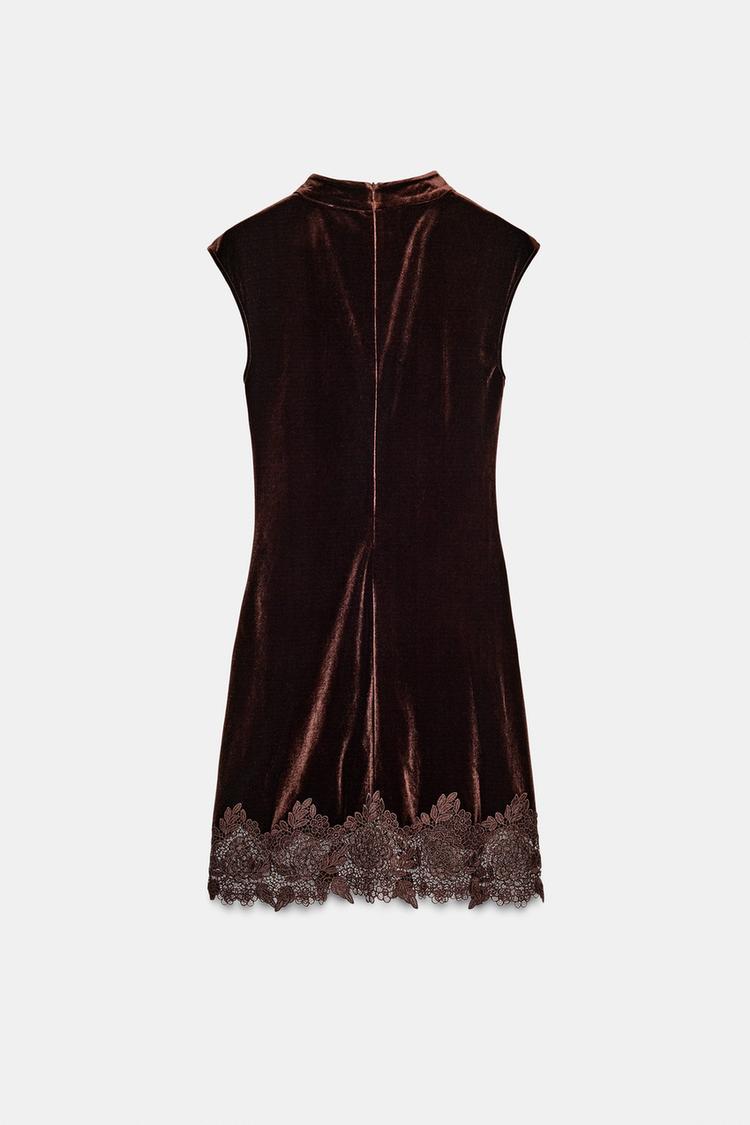 Clara Lace Trim