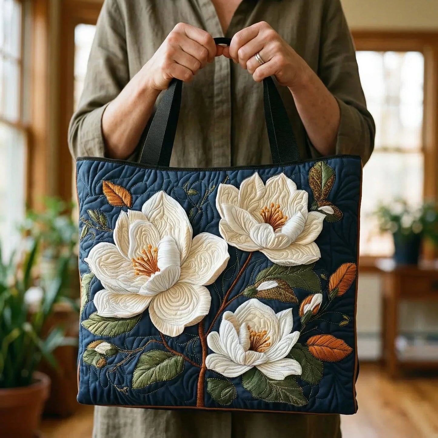 Artisanal quilted bag - Delicate Magnolia