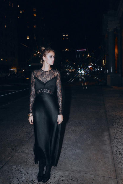 Naomi Lace Maxi