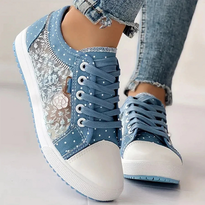 Lotte - Elegant women's sneakers with floral details