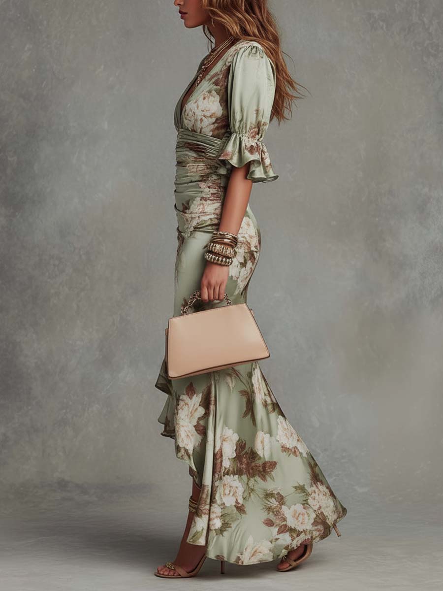 Erin - Long satin dress with a floral print