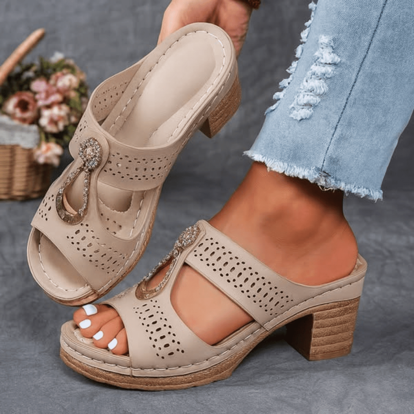 Alvora - Comfortable Orthopedic Sandals Isabelle